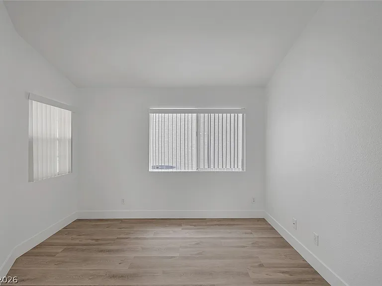 8249 Peaceful Canyon Dr — Photo 17
