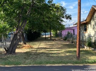 903 Montezuma St, San Antonio, TX 78207
