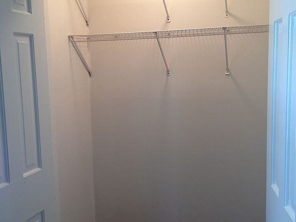 Foyer Closet walk in