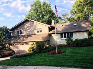 427 Silver Brook Dr, Birdsboro, PA 19508