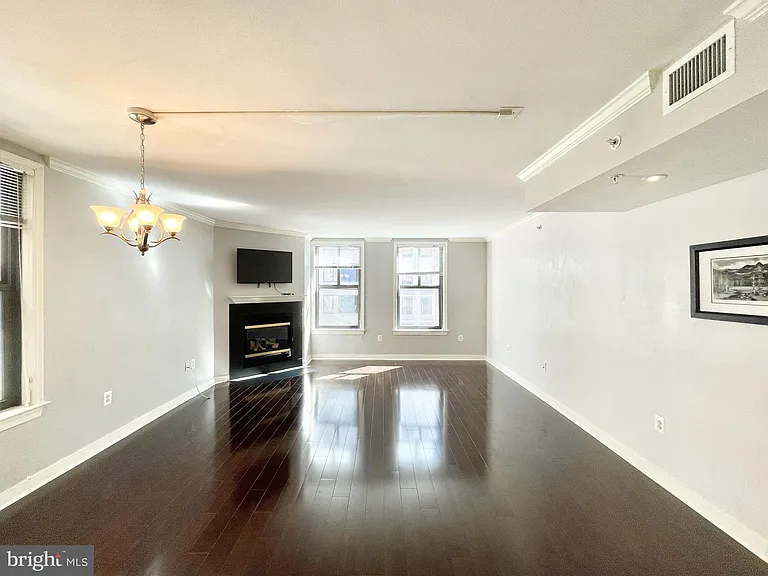 631 D St NW #626 — Photo 5