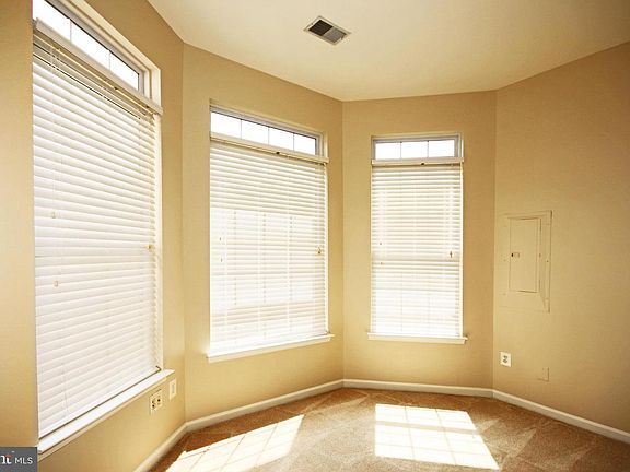 4th image of 9801 Stonewood Ct