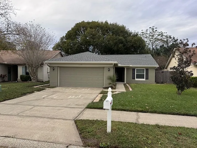 1135 Covington St — Photo 21
