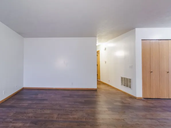 520-522 Lamont, 520-522 Lamont Cir #520, Lincoln, NE 68528