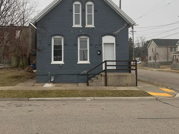 950 Geneva St, Racine, WI 53404