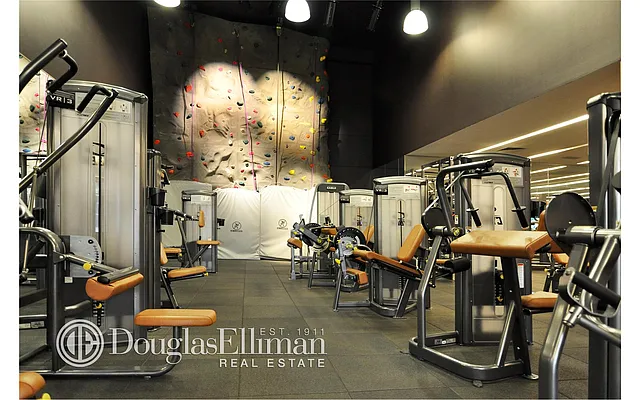 Sold by Douglas Elliman | media 24