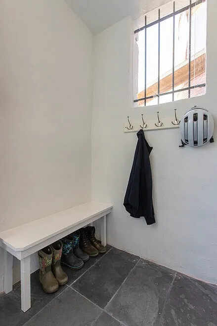 2 bed, 900 sqft, $2,600 — Photo 1