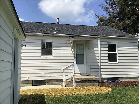 3rd image of 653 Spencer Ave