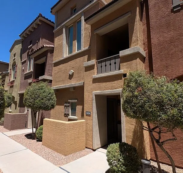 240 W Juniper Ave #1124 — Photo 2