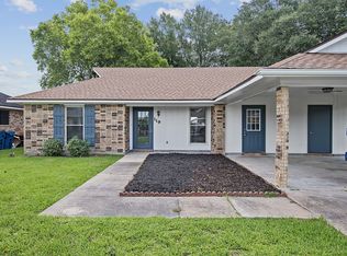 119 Pebble Beach Dr, Youngsville, LA 70592