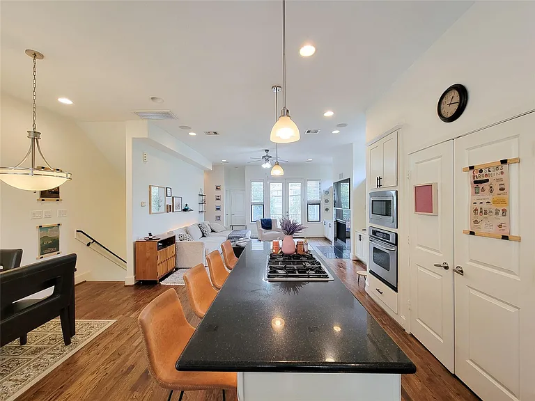 403 Jackson Hill St — Photo 17