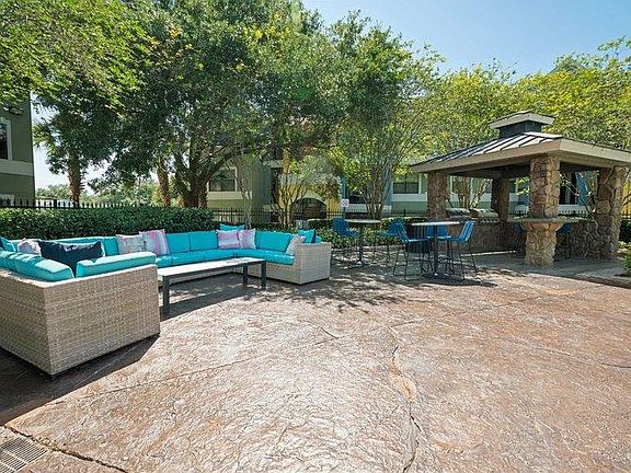 3rd image of 11841 Jefferson Commons Cir #2c7d69d93