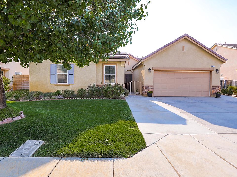 1st image of 43137 Carpenter Dr