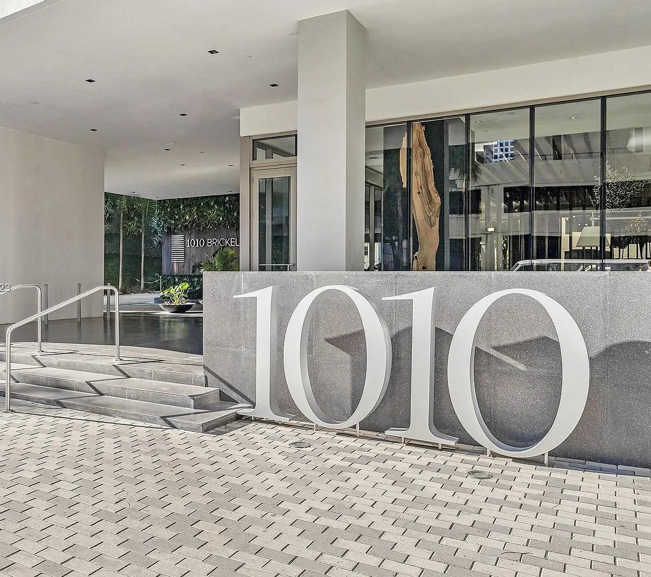 1 bed, 759 sqft, $4,100 — Photo 2