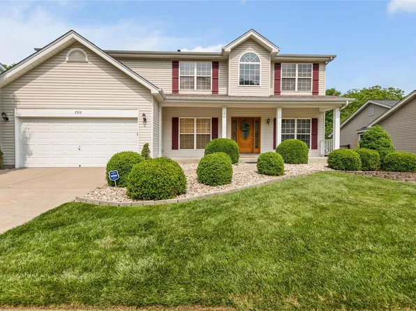 720 Emerald Oaks Ct, Eureka, MO 63025