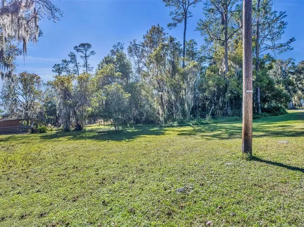 4th St, Osteen, FL 32764