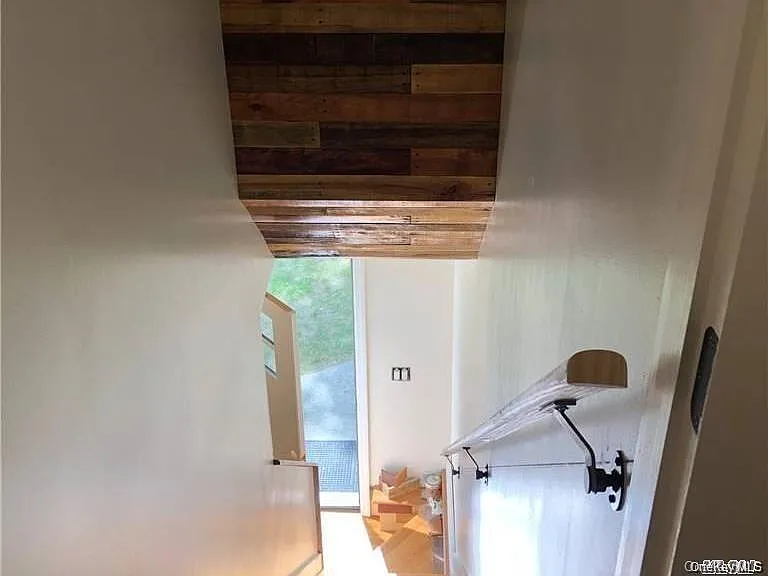 1 bed, 1.0 bath, $2,400 — Photo 3