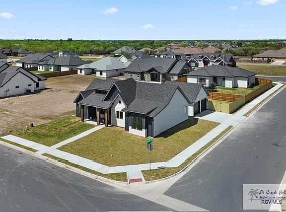 4th image of 9708 Heights South 14