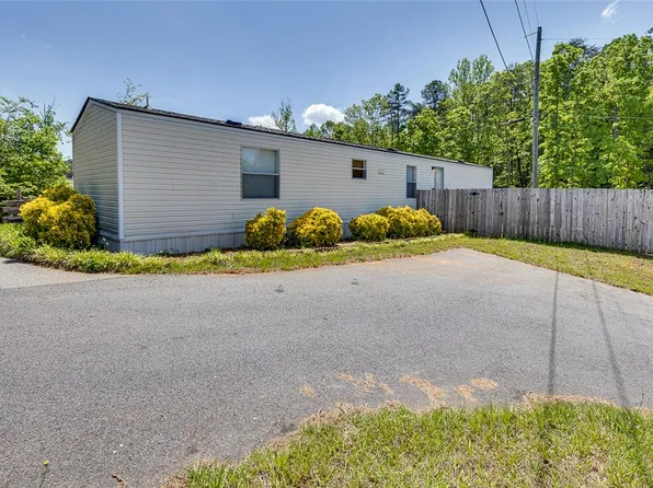 102 Crestwood Ct, Easley, SC 29640