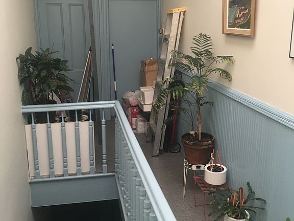 4th image of 2060 Steinway St #6