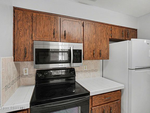 5th image of 5385 Wendy Lee Dr