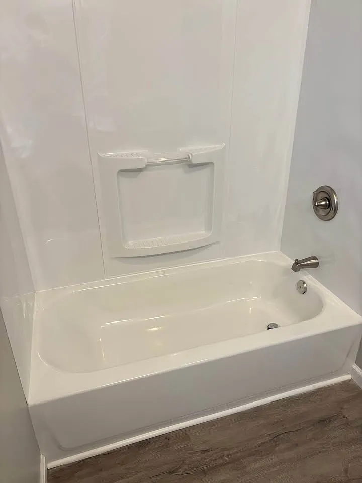 3 bed, 1200 sqft, $1,325 — Photo 2