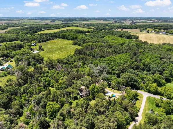 1956 Range Trail, Verona, WI 53593