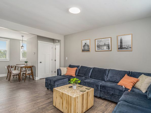 540 W Muskegon Ave #2