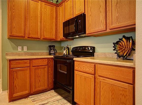 4th image of 5125 Birchwood Dr