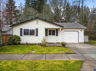 1961 E Santiam St, Stayton, OR 97383