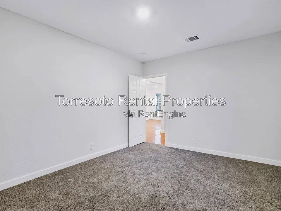 1920 Leal St