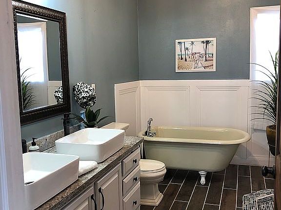 3rd image of 25764 Babs St