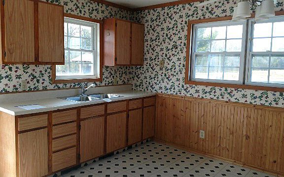 2nd image of 245 Hodges Ln #51103