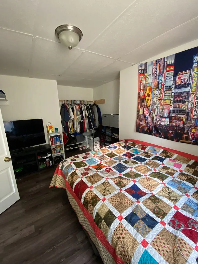 3 Bedroom Near Campus — Photo 3
