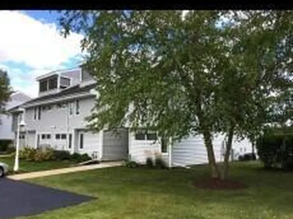 1470 Delavan Club DRIVE, Delavan, WI 53115