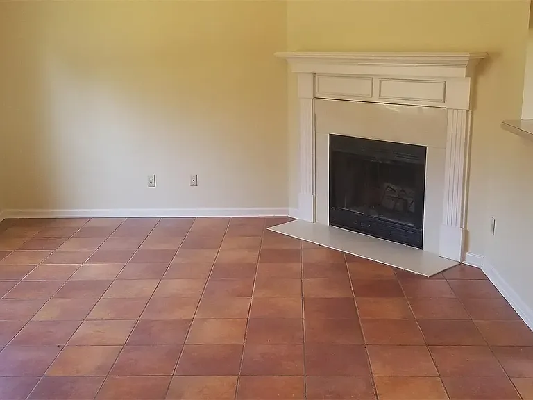 6928 Lagrange Cir S — Photo 2