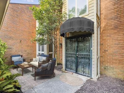 45 Willow Gln, Atlanta, GA, 30342