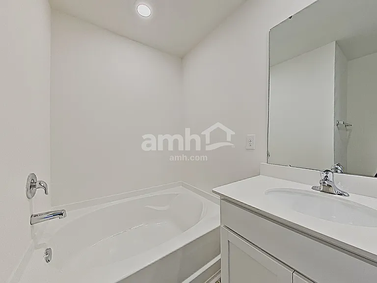 5004 Jamie Sloop Ln — Photo 18