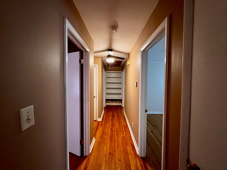 180 Westwood Ave — Photo 12