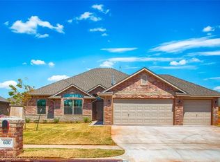 600 N Bighorn Way, Mustang, OK 73064