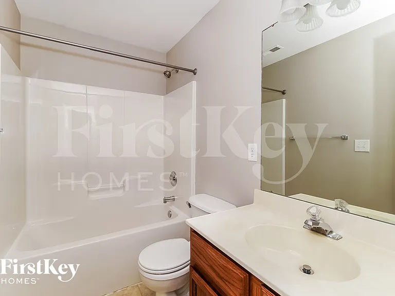 731 Georgie St — Photo 12