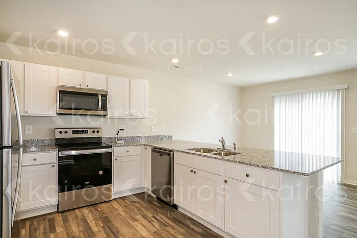 105 Kyles Dr — Photo 6