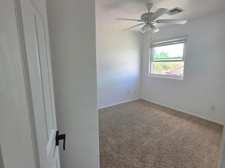 22461 W Woodlands Ave — Photo 28