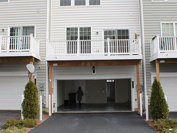 2nd image of 14864 Potomac Branch Dr #304A