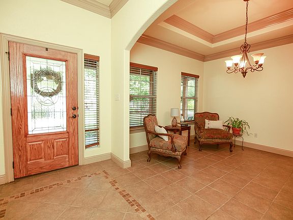 4th image of 808 Woodland Park Dr