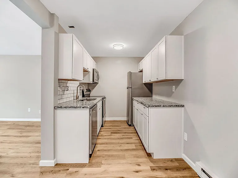 Pinecrest Apartments of Milford — Photo 4