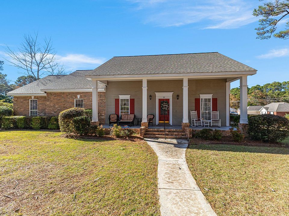 1st image of 25 Rebecca Ln