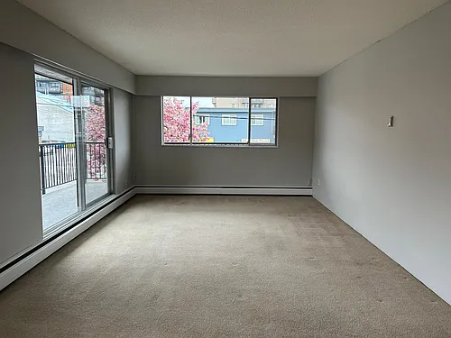 11933 223rd St Photo 1
