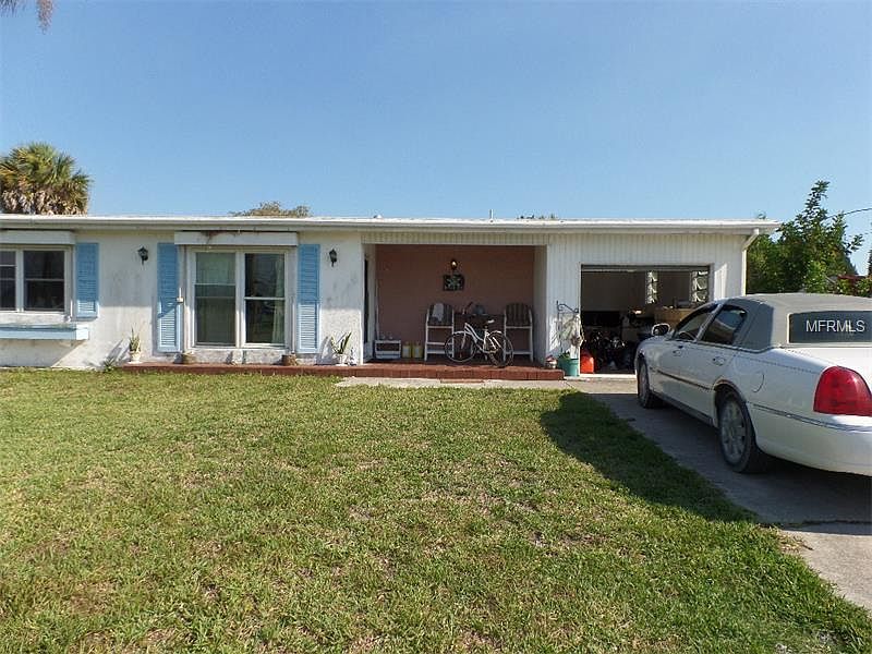 1st image of 22379 Catherine Ave