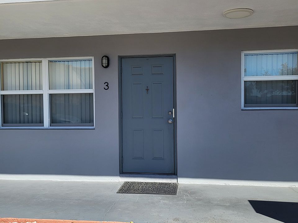 1st image of 1611 Green Ln APT 3